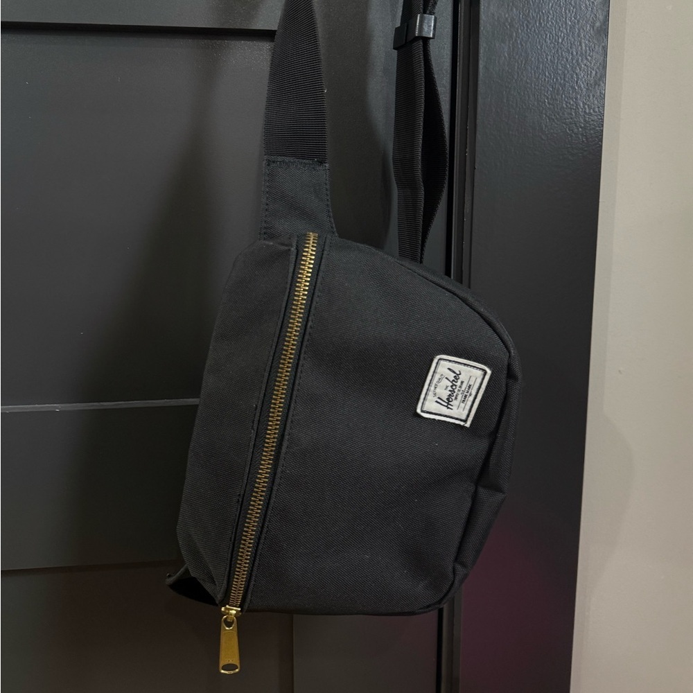 Herschel Supply Cnavas Black Belt Bag with Gold Zipper 9x7 Waist Hip Pack